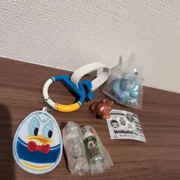 부활절 한정판 도날드 & 미키 등 키링 & 샐리 미니 피규어