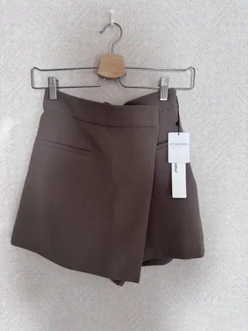 헤더 스커트풍 숏 팬츠