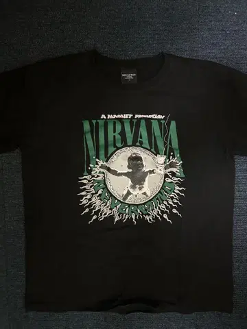 NIRVANA 그래픽 티셔츠 블랙