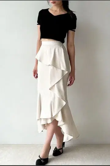 RESEXXY 캐스케이드 머메이드 스커트 아이보리 여름용