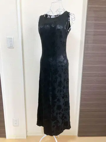 LAURA ASHLEY 로라 애슐리 플로키 플라워 원피스