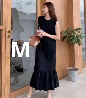 벌스데이 바쉬 원피스 페플럼 플레어
