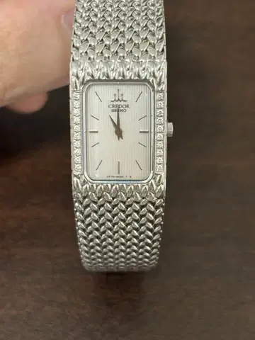 상태 좋음 SEIKO credor 2F70-5A20 다이아 베젤
