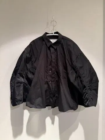사카이 반팔 셔츠