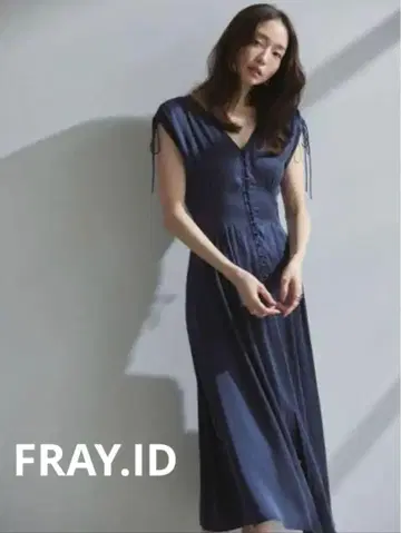 FRAY.ID 새틴 턱 플레어 원피스 네이비 S
