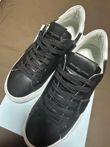 PHILIPPE MODEL 블랙 가죽 스니커즈 40