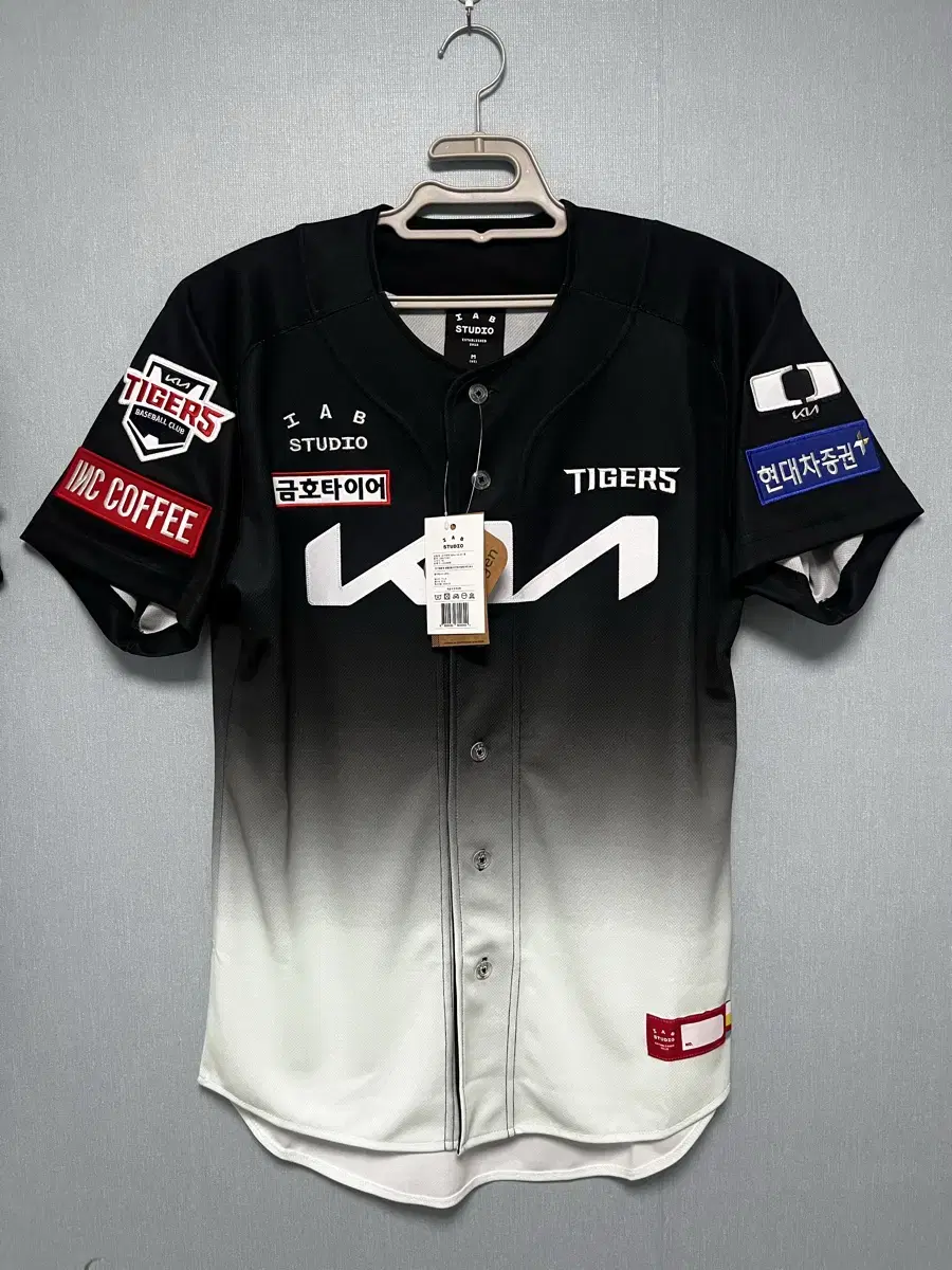 Kia Tigers Iab Studio D Plus Kia Uniform Showmaker Engraving