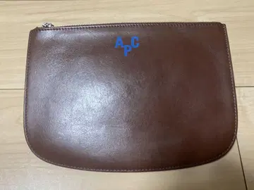 아페쎄 브라운 가죽 클러치 백