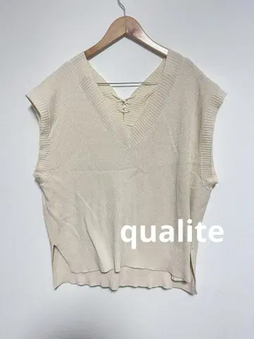 qualite 변형 고랑 백 리본 니트 베스트