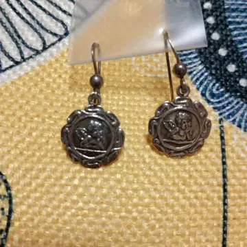 메달형 실버 귀걸이 925SILVER 각인 있음
