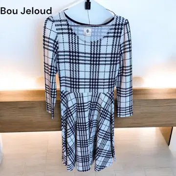 Bou Jeloud 체크 무늬 미니 원피스 긴팔