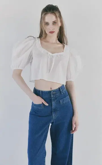 very brain 화이트 퍼프 슬리브 탑스 블라우스