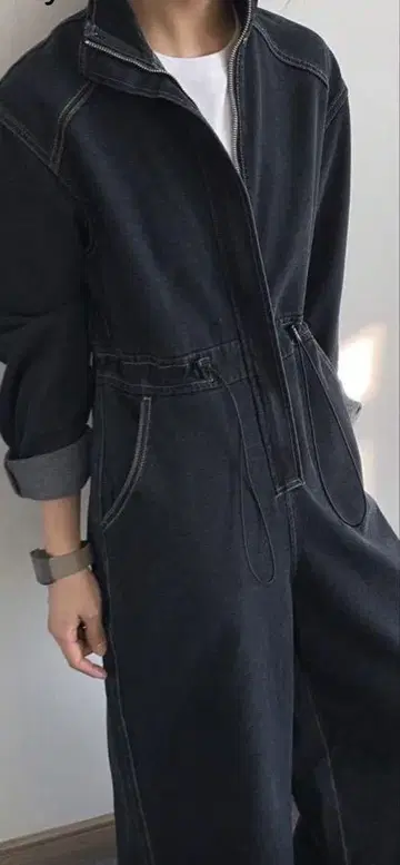점프 수트