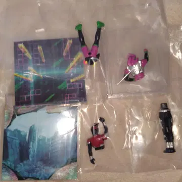 MICRO STATUE COLLECTION 가면라이더 에가이드 카부토
