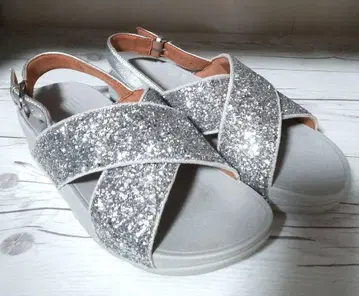 Fitflop 핏플랍 샌들 EU37 UK4 US6 실버