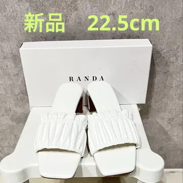 RANDA 화이트 플리츠 뮬 샌들