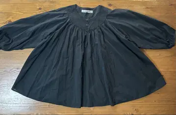 Brocante 개더 사이즈 2 하자품 / 린넨 DMG 브로캔트