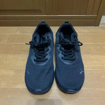 Puma 블랙 러닝화 26cm