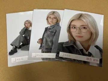 사쿠라자카46 후지요시 카린 넥타이 코디 세미 네이비
