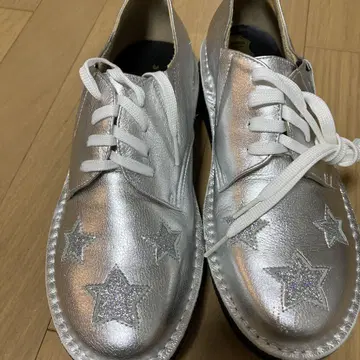 돌체 소가죽 플레인 레이스업 슈즈 24cm 3E 와이드 실버 별