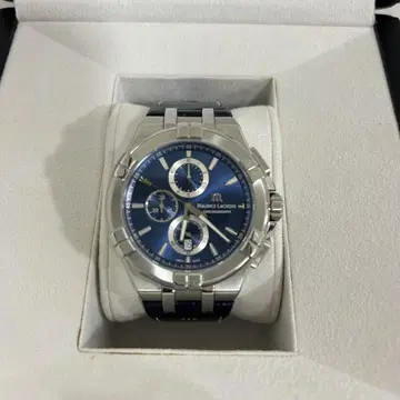 모리스 라크로와 Maurice Lacroix 아이콘 크로노그래프 44mm