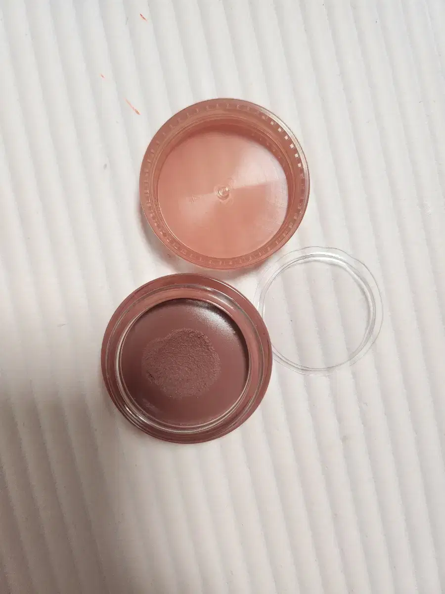 AOU Matte Posle Balm 01 Sanhobam
