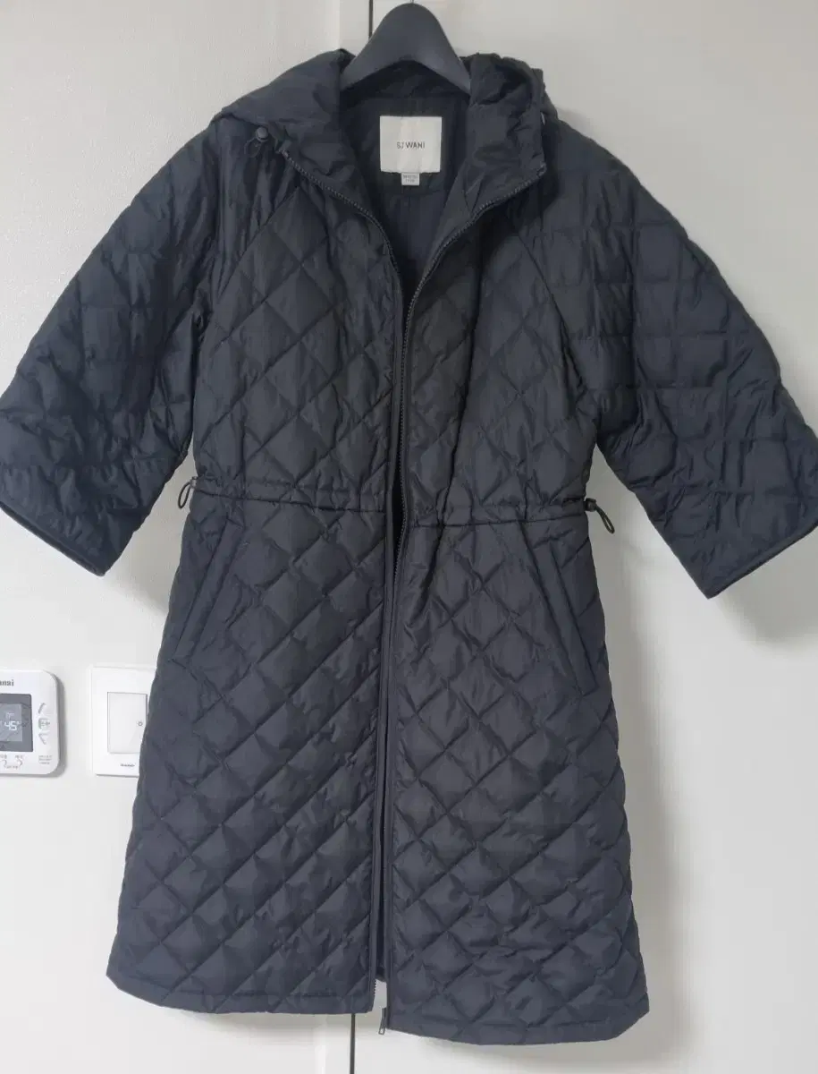 (Brand New Without Tags) SJ WANI Son Jung Wan Quilted Golf Goose Down Safari