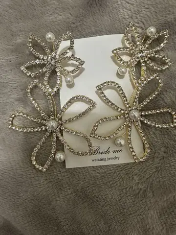 BRIDE ME 골드 플라워 귀걸이