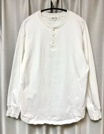 타임 이즈 온 Time is on 헨리넥 롱 T L/S 화이트