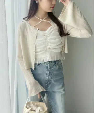 NICE CLAUP 시어 벨 슬리브 가디건 아이보리