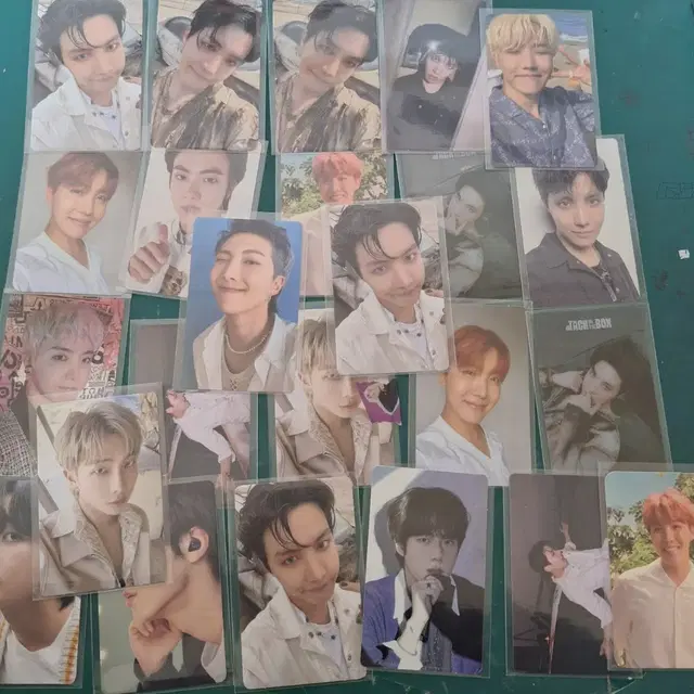 방탄 모든 포토카드1000원에팝니다!!