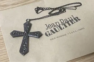 Jean Paul GAULTIER 크로스 목걸이 archive