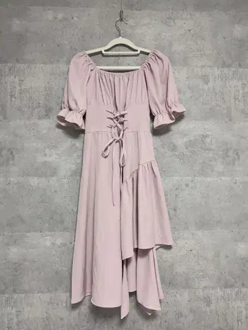 오프숄더 핑크 롱 드레스