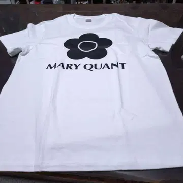 MARY QUANT 플라워 로고 티셔츠