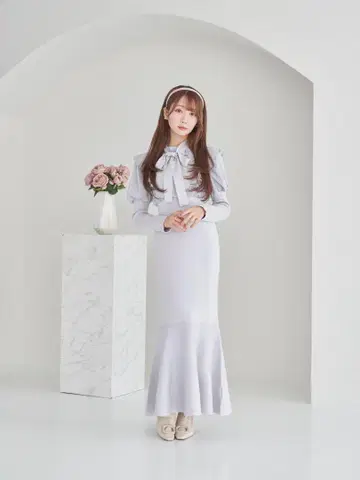 로즈 뮤즈 니트 도킹 메리드 드레스