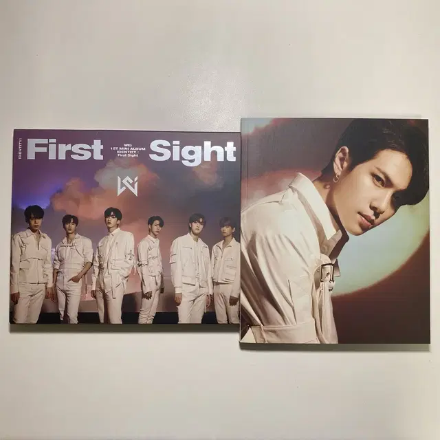 위아이 미니 1집 앨범 IDENTITY : First Sight