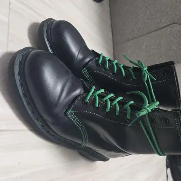 희귀 컬러 닥터 마틴 1460 GS 8홀 부츠 그린 스티치