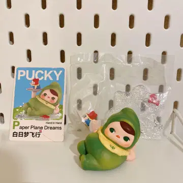 POPMART 손잡고 종이 비행기 꿈을 향해