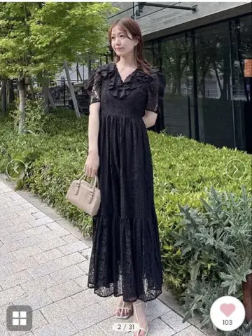 이번 시즌 상품 스나이델 볼륨 프릴 레이스 원피스