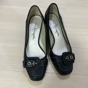 긴자 카네마츠 펌프스