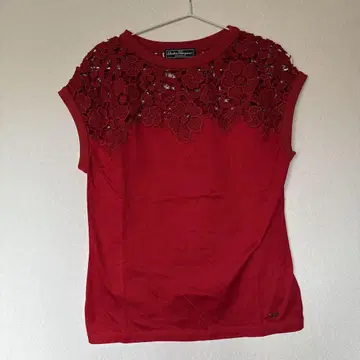 Salvatore Ferragamo 레이스 장식 슬리브리스 티셔츠 S