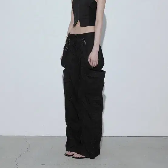 【BOHEMIAN SEOUL】25ss OVERALLS CARGO PANTS BOHEMIAN SEOUL | 보헤미안서울 Bohemian Seoul OVERALLS CARGO