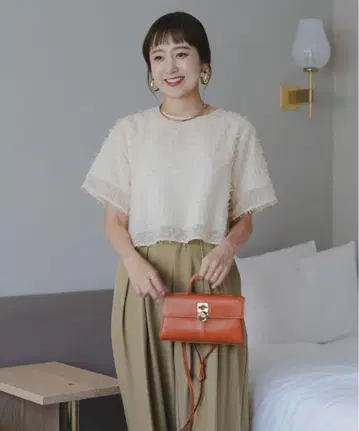 titivate 백 골드 버튼 자카드 상의 S 사이즈