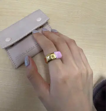 Johanna Laura Constantine 핑크 골드 반지