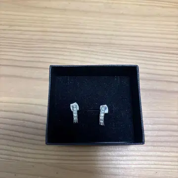 실버 후프 귀걸이 크리스탈 장식