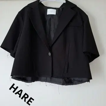 HARE 블랙 숏 기장 컷팅 자켓