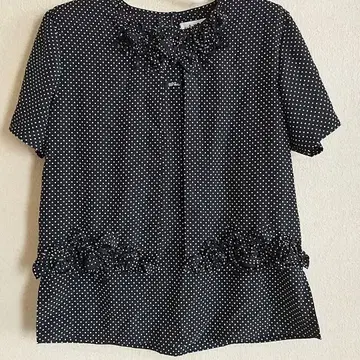 BelPaci 벨파치 블랙 도트 반팔 블라우스 포테치노 사에라