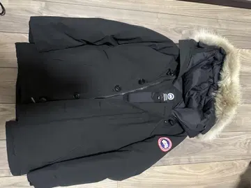 Canada Goose Arctic Program 블랙 M 사이즈