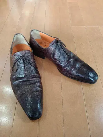 산토니 Santoni 가죽 신발 사이즈 8.5 (26~27cm 정도)