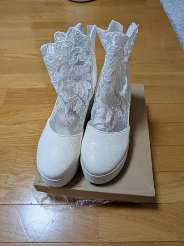 웨딩 화이트 레이스 웨지 부츠